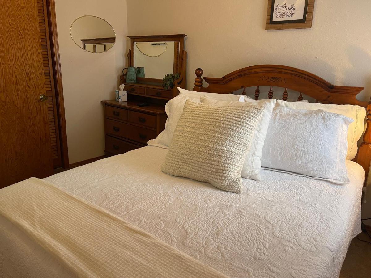 Lady Victoria House With High Speed Wifi Villa Red River Buitenkant foto